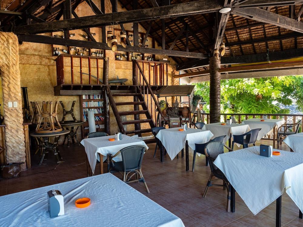 Hippocampus Beach Resort Logon Εξωτερικό φωτογραφία